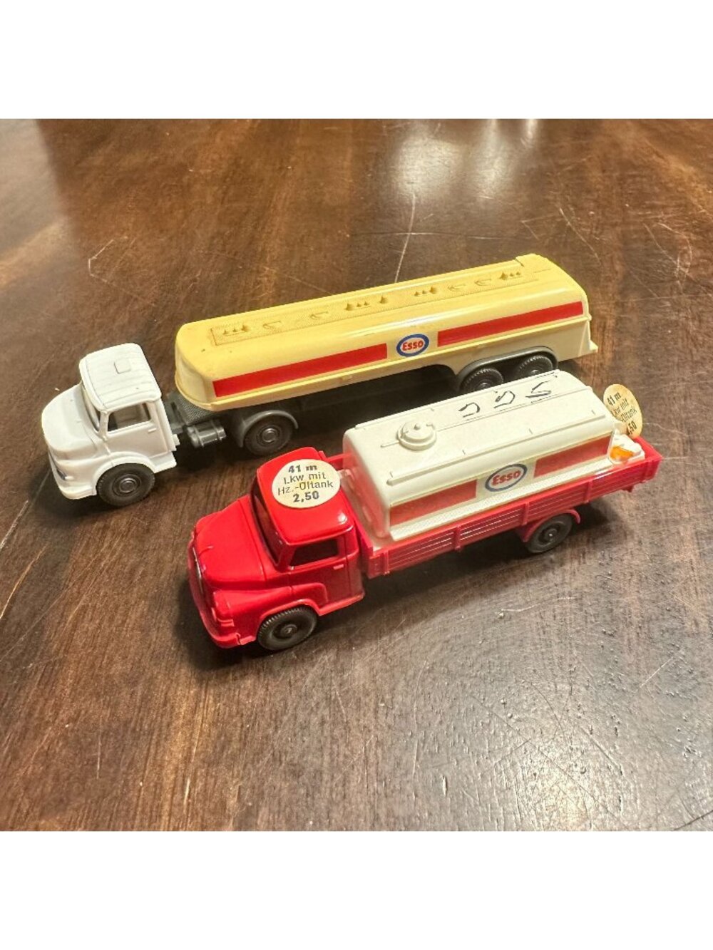 Wiking Germany Plastic Die Cast Model Lot Esso Tankers